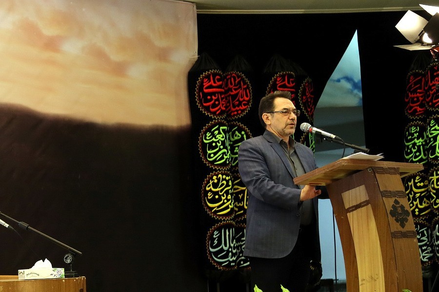 دکتر مشکینی: در حوزه مسائل خانواده باید آگاهانه و عالمانه عمل کنیم و انجام اقدامات غیر علمی تاثیر مناسب ندارد.