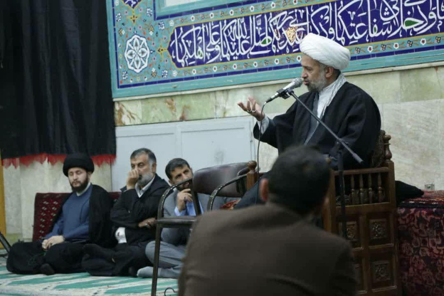 نشست تخصصی ستایشگران قزوین با حضور استاد میرزامحمدی