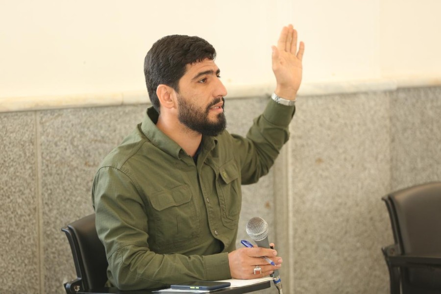 گزارش تصویری | هفتمین نشست صمیمانه جمعی از ستایشگران جوان اهل‌بیت(ع)