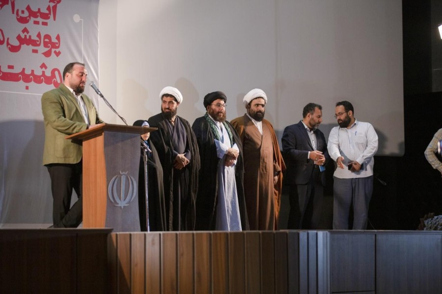 گزارش دوم | آیین اختتامیه پویش‌ملی‌کتاب‌خوانی مثبت سه