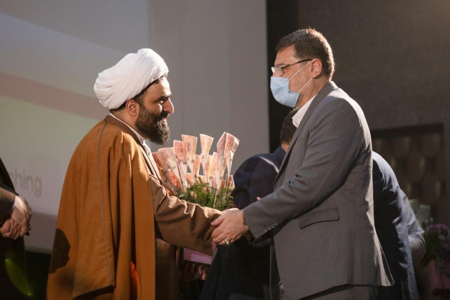 گزارش دوم | آیین اختتامیه پویش‌ملی‌کتاب‌خوانی مثبت سه