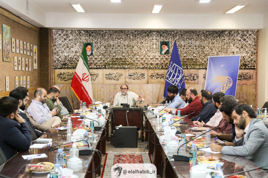 گزارش تصویری دوم - نهمین نشست صمیمانه جمعی از ستایشگران جوان اهل‌بیت(ع)