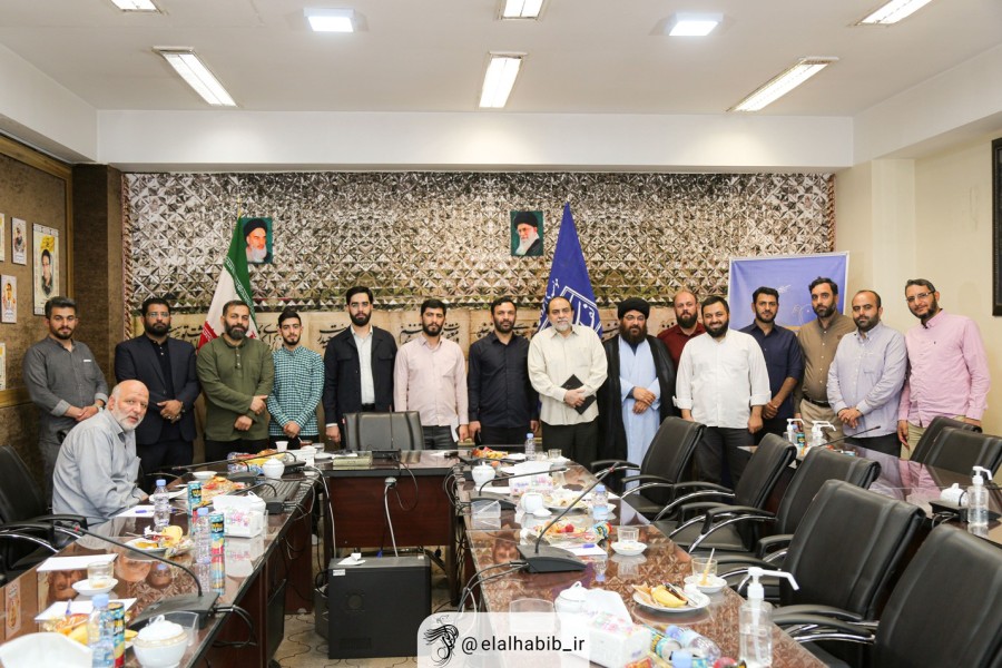 گزارش تصویری دوم - نهمین نشست صمیمانه جمعی از ستایشگران جوان اهل‌بیت(ع)