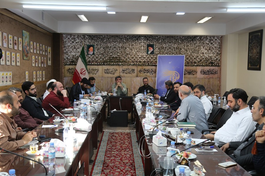 گزارش تصویری دوم - نهمین نشست صمیمانه جمعی از ستایشگران جوان اهل‌بیت(ع)
