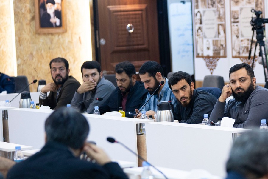 گزارش تصویری دوم | دهمین نشست صمیمانه جمعی از ستایشگران جوان اهل‌بیت (ع)