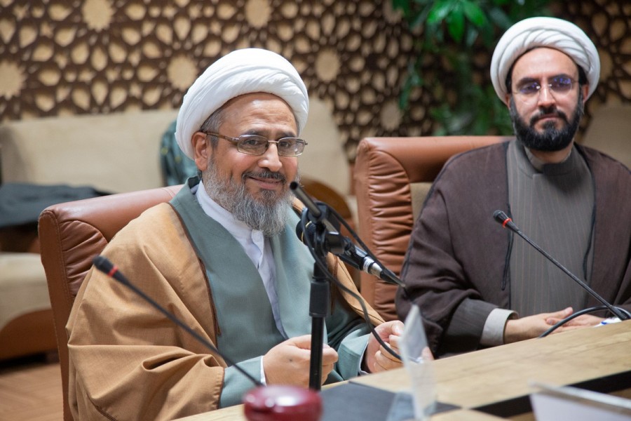 سومین نشست صمیمانه جمعی از ستایشگران جوان اهل‌بیت(ع) استان سمنان
