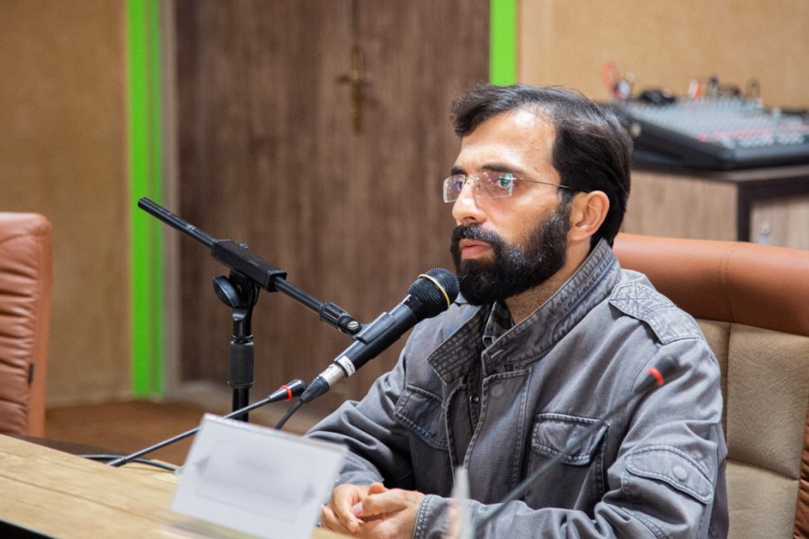 سومین نشست صمیمانه جمعی از ستایشگران جوان اهل‌بیت(ع) استان سمنان