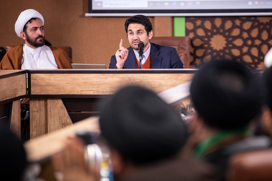 سبحانیان: علی‌رغم دستاوردهای بزرگ هنوز سفره مردم بزرگ نشده است