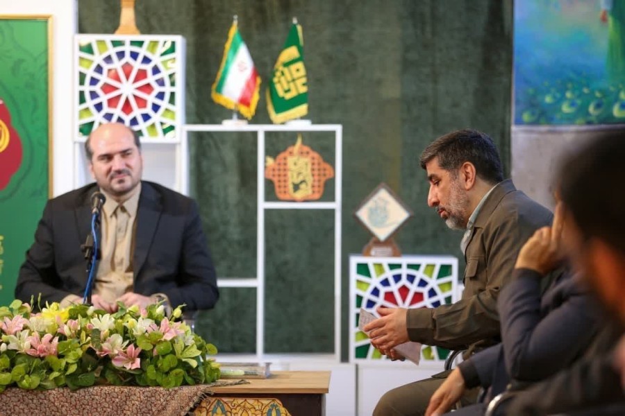 چهاردهمین نشست صمیمانه جمعی‌‌ از ستایشگران جوان اهل‌بیت(ع)