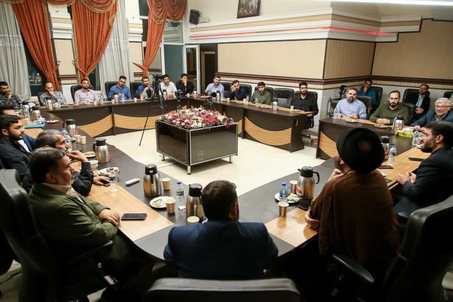 پنجمین نشست صمیمانه جمعی از ستایشگران جوان استان قزوین 