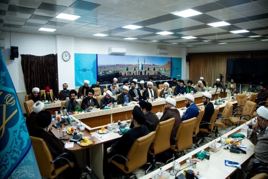 دوازدهمین نشست جمعی‌از منبری‌های جوان هیأت‌های کشور