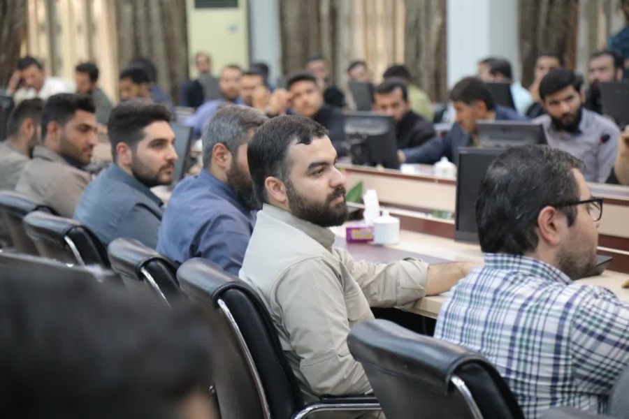 پنجمین نشست جمعی‌از ستایشگران جوان اهل‌بیت(ع) استان خوزستان