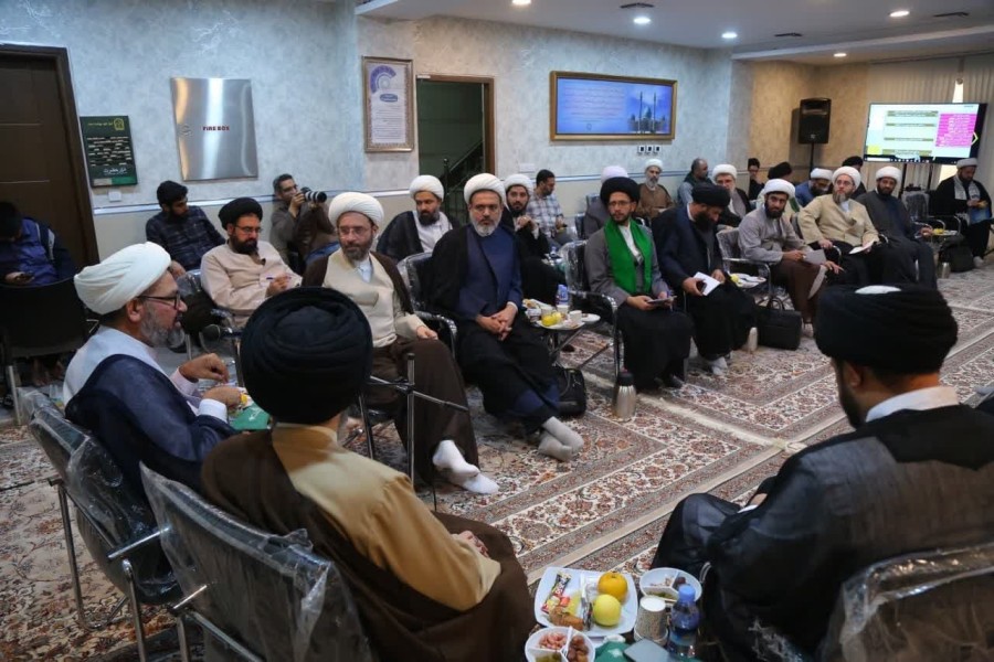 چهاردهمین نشست جمعی‌از منبری‌های هیأت‌های کشور