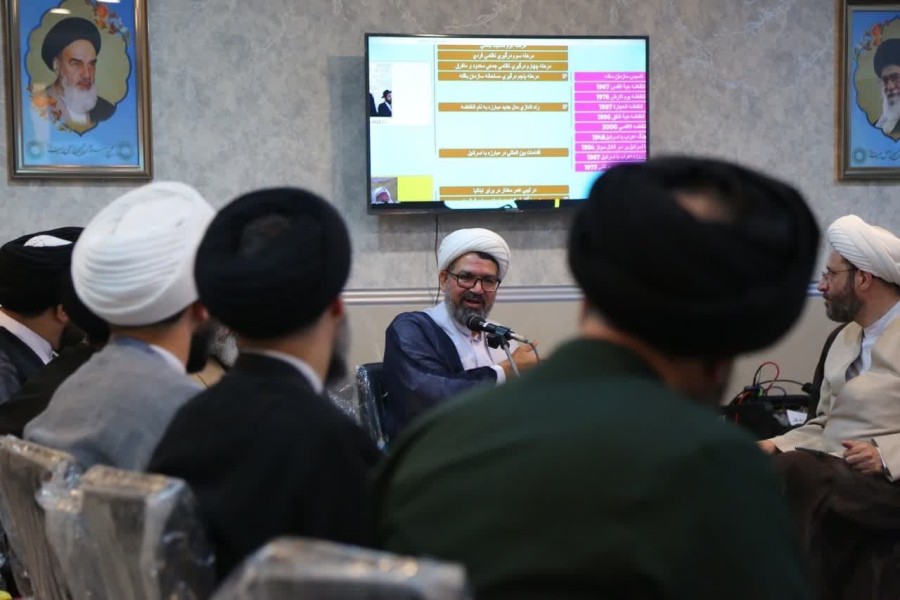 چهاردهمین نشست جمعی‌از منبری‌های هیأت‌های کشور