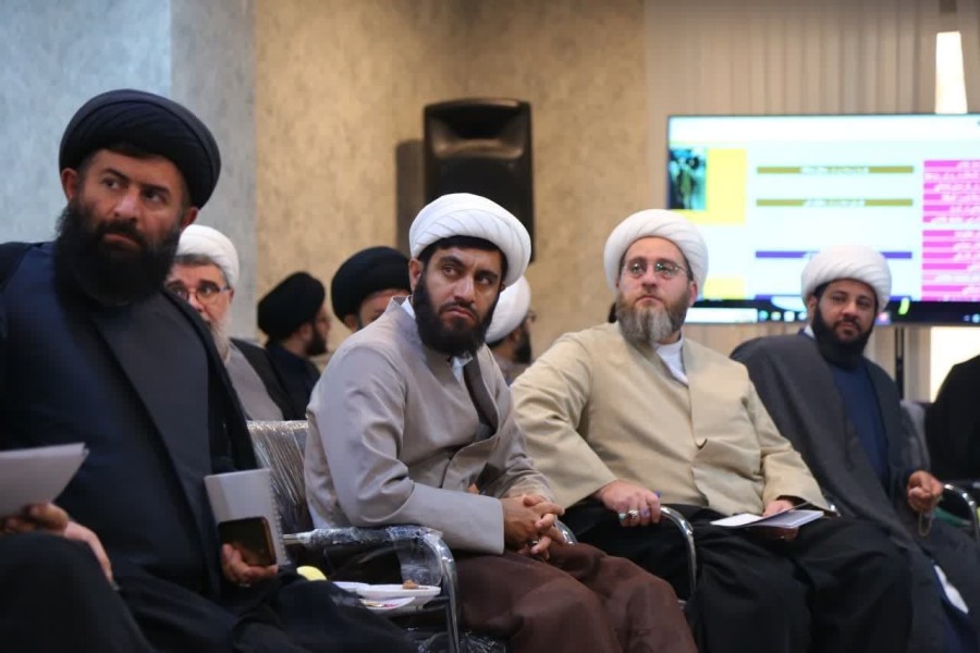 چهاردهمین نشست جمعی‌از منبری‌های هیأت‌های کشور