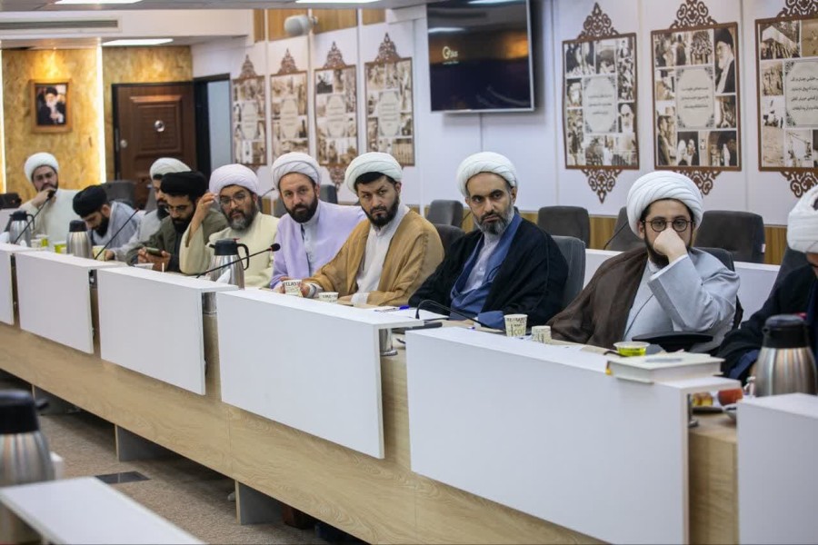 دهمین نشست جمعی‌از منبری‌های جوان هیأت‌های کشور