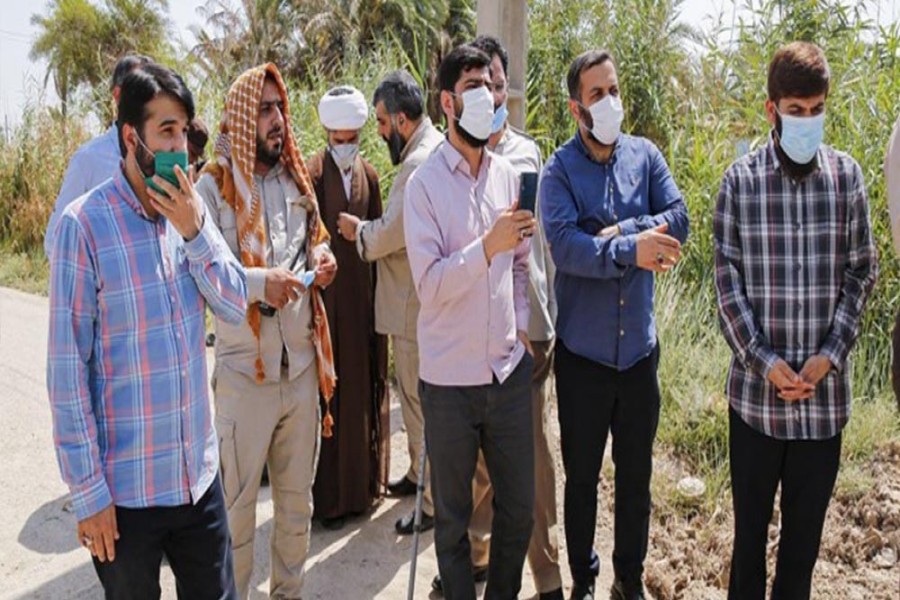 بازدید جمعی از ستایشگران مذهبی کشور از روستاهای محروم خوزستان