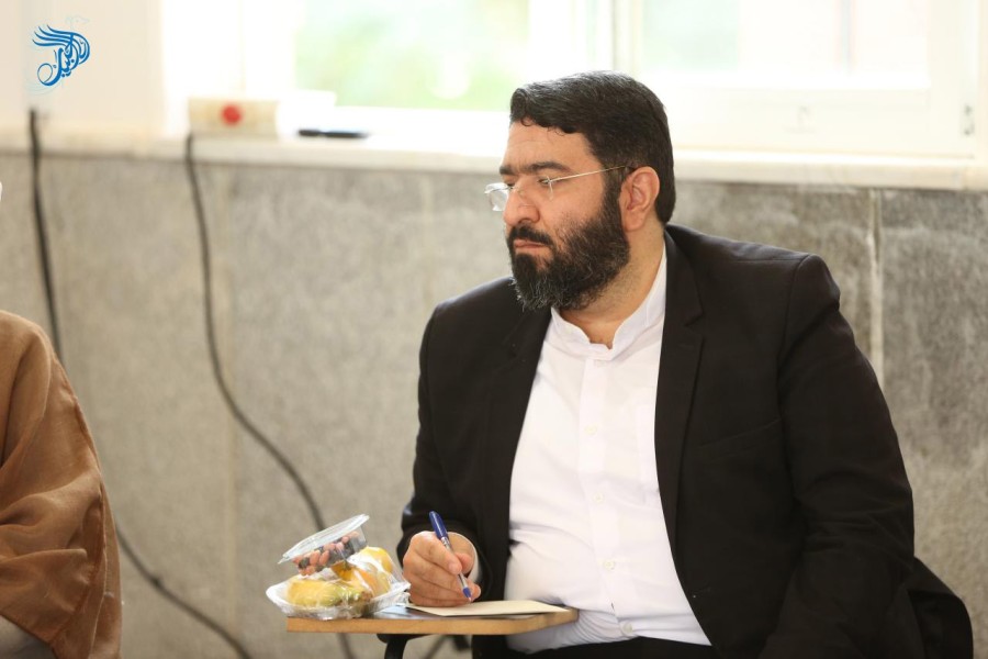گزارش تصویری | هفتمین نشست صمیمانه جمعی از ستایشگران جوان اهل‌بیت(ع)