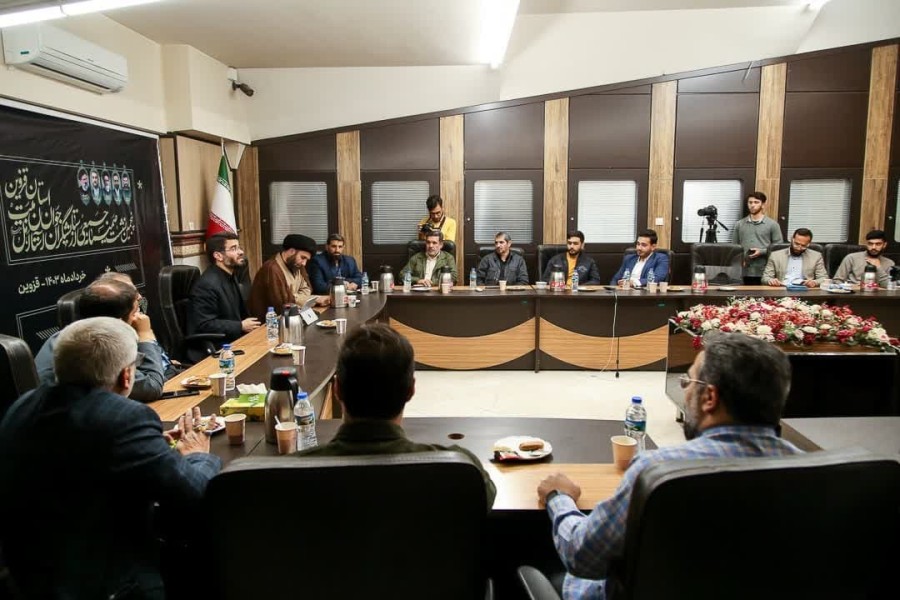 پنجمین نشست صمیمانه جمعی از ستایشگران جوان استان قزوین 