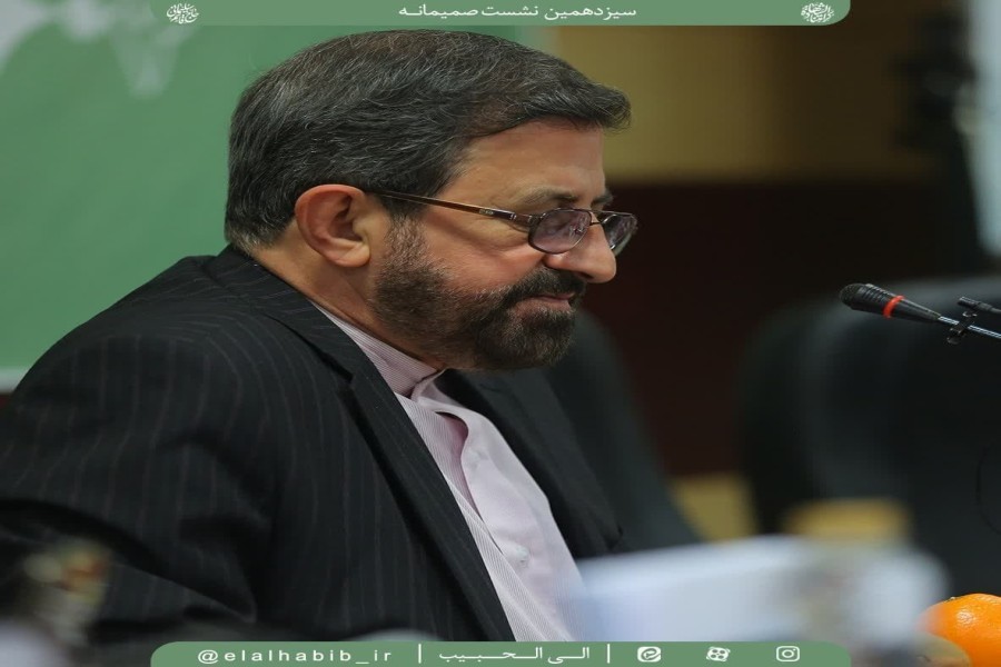 سیزدهمین نشست صمیمانه جمعی‌‌از ستایشگران جوان اهل‌بیت(ع) 
