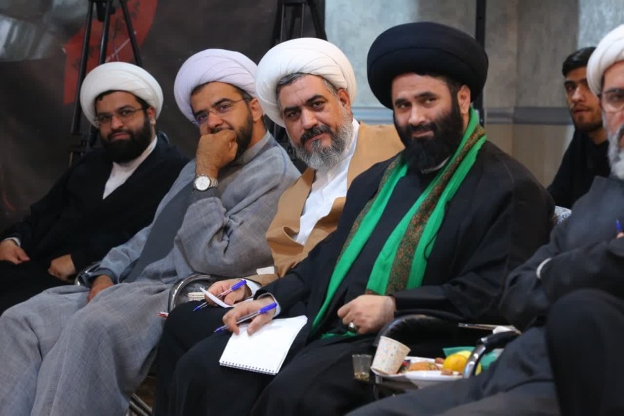 چهاردهمین نشست جمعی‌از منبری‌های هیأت‌های کشور